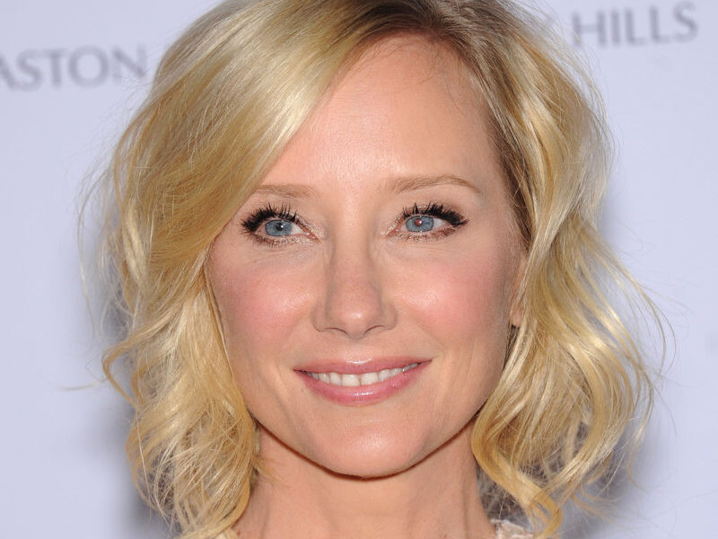 Acclaimed Actress Anne Heche Has Died at Age 53 After Car Crash - Sumner  County Source