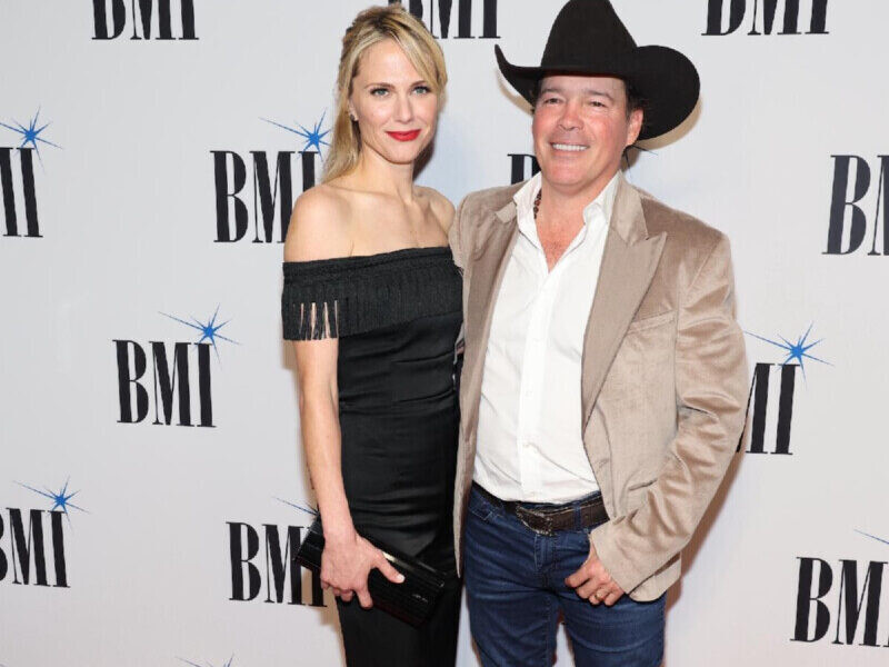 Clay Walker and Wife Jessica Are Expecting Sixth Child - Sumner County ...