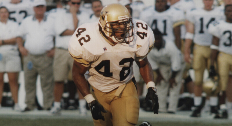 Former Vanderbilt Linebacker Jamie Winborn Named SEC Legend