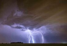 Lightning weather conditions for local forecast