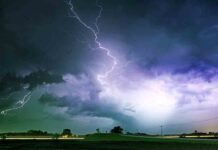 Lightning weather conditions for local forecast